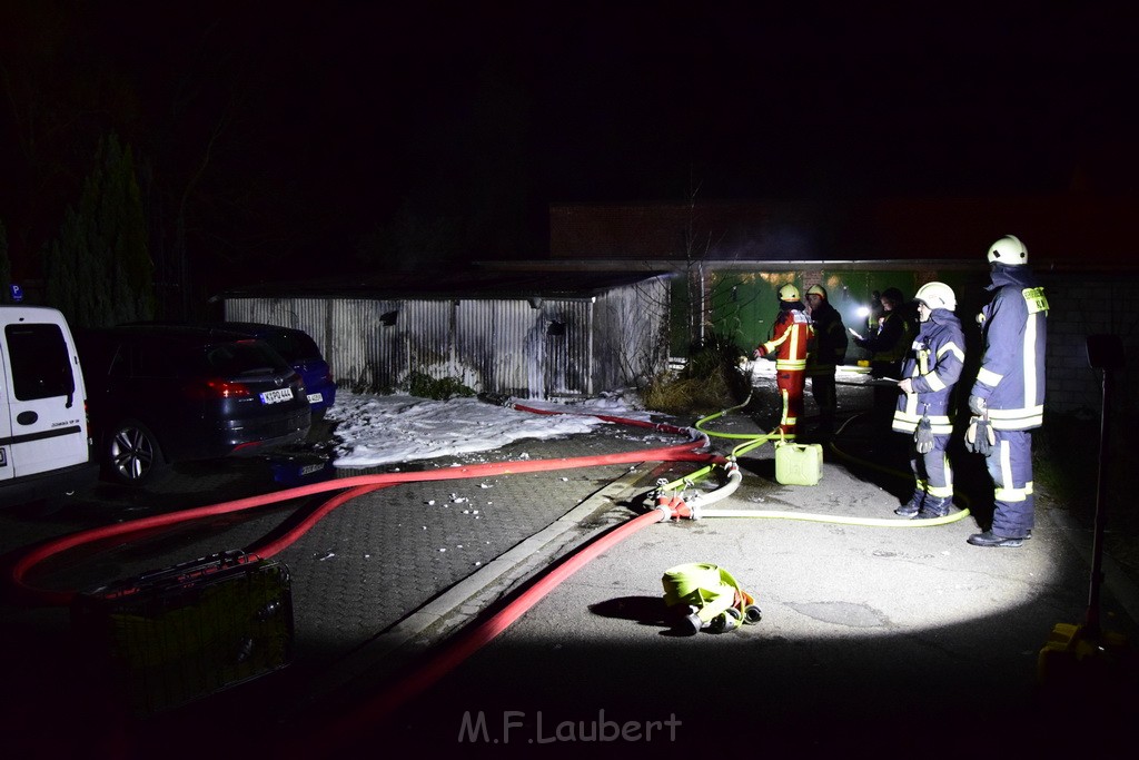 Feuer Hinterhof Garagen Koeln Hoehenberg Olpenerstr P035.JPG - Miklos Laubert